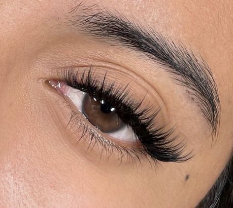 Mixed Eyelash Extensions, Hooded Eye Lash Extension, Lash Boss, Volume Russe, Lashes Fake Eyelashes, Eyelash Extensions Styles, Volume Lash Extensions, Perfect Eyelashes, Pretty Lashes