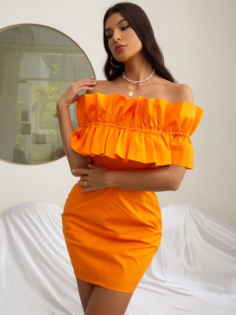 Homecoming Dresses Bodycon, Orange Homecoming Dresses, Pretty Bridesmaid Dresses, Mini Gown, Homecoming Formal Dresses, Short Satin, Orange Mini Dress, Luxurious Dresses, Beach Wedding Dress Boho