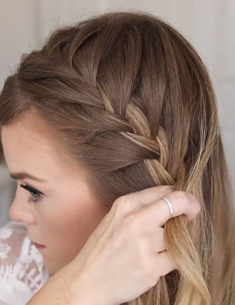 How To Do A Side French Braid Side French Braid, French Braid Ponytail, Side French Braids, Gorgeous Braids, Long Box Braids, French Braid Hairstyles, Braided Ponytail Hairstyles, Box Braids Styling, Easy Braids