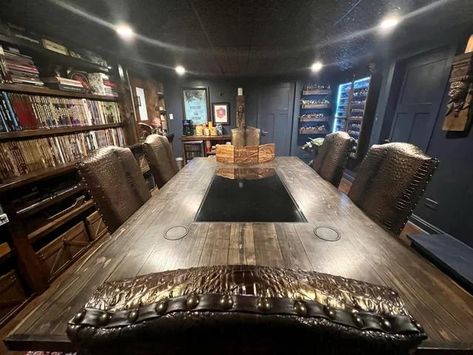 Dnd Room Ideas, Dungeons And Dragons Room, Englewood Colorado, Dnd Room, Dnd Table, Dungeon Room, Games Room Inspiration, Board Game Room, Basement Games