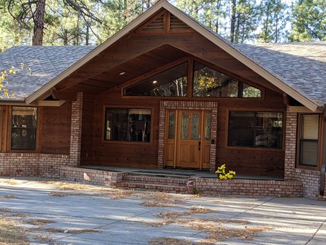 Scissor Truss Gable End, Scissor Truss Porch, Scissor Truss, Exterior Entrance, Porch Addition, Cabin Ideas, Cozy Cabin, Cabin Homes, Log Homes