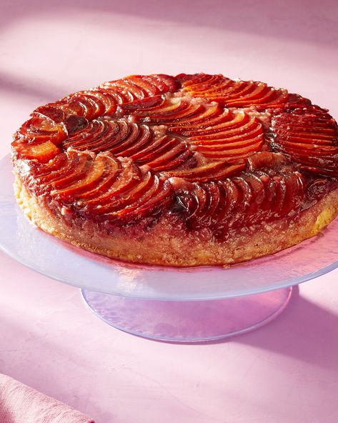 Next-Level Plum Upside-Down Cake | Everyone will flip for this stunning fruit dessert crowned with shingled plum slices. The addition of buttermilk to the batter keeps the cake underneath wonderfully moist.  #food #recipe #marthastewart #fruitrecipes #cake Plum Upside Down Cake, Brown Sugar Cakes, Cake Mug, Plum Cake, Yummy Dessert, Sugar Cake, Upside Down Cake, Stone Fruit, Food Cake