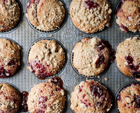 Raspberry jam streusel muffins are ridiculously good and incredibly easy to make, with things you most likely have: flour, jam, milk, sugar—all the basics. Jam Muffins, Muffin Base, Streusel Muffins, Cherry Jam, Muffin Streusel, Muffin Bread, Raspberry Jam, Breakfast Treats, Muffin Recipes