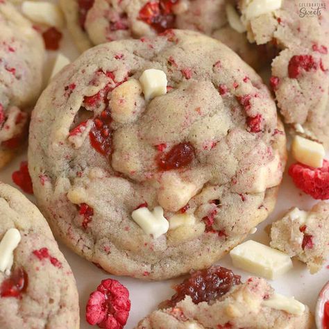 Cranberry Bliss Bars Recipe, Cookies Cranberry, Cranberry White Chocolate Chip Cookies, Pudding Cookies Recipes, Birthday Recipes, Cranberry Bliss, Cranberry Bliss Bars, Church Fellowship, White Chocolate Cranberry Cookies