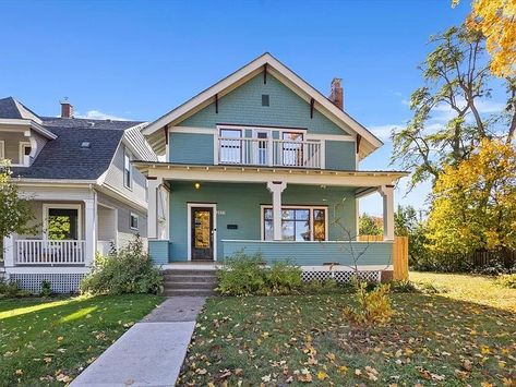 1909 Craftsman For Sale In Spokane Washington 2 Story Craftsman, Box Beam Ceiling, Downtown Spokane, Craftsman Details, Craftsman Homes, Craftsman Farmhouse, Craftsman Exterior, Spokane Washington, Craftsman Style Homes