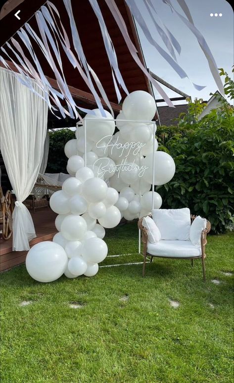 All White Balloon Backdrop, All White Backyard Party, White Party Decorations, Birthday Decorations At Home, Deco Ballon, 20th Birthday Party, Candyland Christmas, Gender Party, All White Party