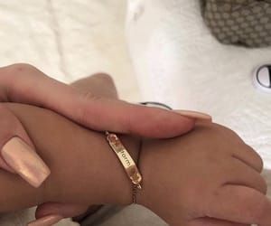 101 images about ¥ « JEWELRIES » on We Heart It | See more about jewelry, gold and aesthetic Stormi Webster, Same Old Love, Nameplate Bracelet, Kylie Jenner Nails, Jordyn Woods, Wedding Nails For Bride, King Kylie, Nail Art Wedding, Rich Kids