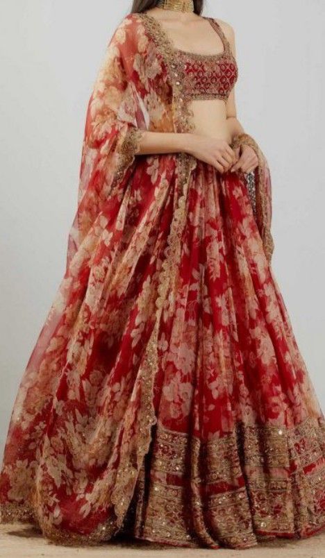 Red Floral Lehenga, Astha Narang, Print With Embroidery, Indian Bridesmaid Dresses, Trendy Outfits Indian, Floral Lehenga, Lehenga Designs Simple, Perhiasan India, Simple Gowns