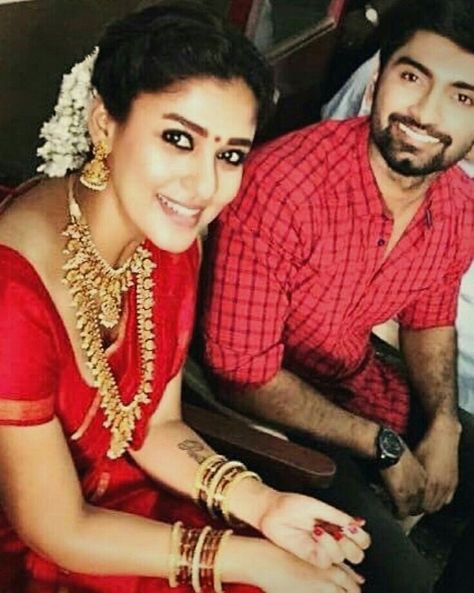 Imaikka Nodigal, Nayanthara In Saree, Brother Sister Pictures, Kerala Wedding Photography, Sister Pictures, Vijay Actor, Actors Images, Movie Stills, Indian Wedding Outfits