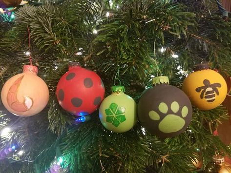 Miraculous Christmas, Miraculous Ladybug Christmas, Family Project, Christmas Tree Themes, Xmas Ornaments, Christmas Love, Miraculous Ladybug, Tree Ornaments, Christmas Tree Ornaments