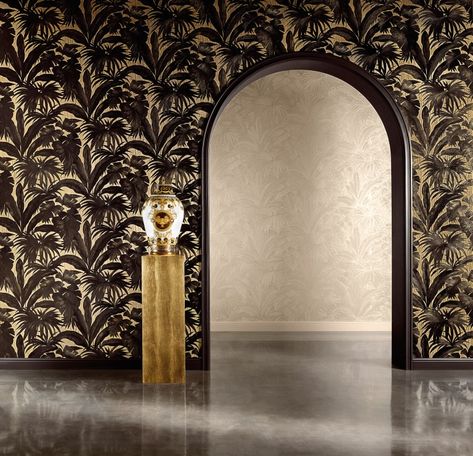 Versace Wallpaper, Printed Wallpaper, Palm Leaf Design, Palm Leaf Wallpaper, Wallpaper Furniture, Shimmer Lights, Versace Home, Contemporary Wallpaper, Botanical Wallpaper