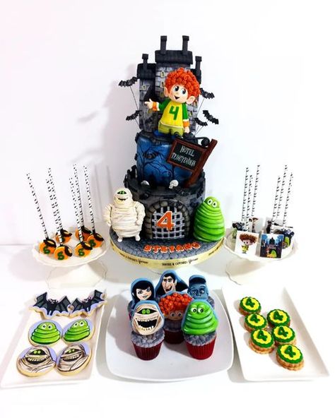 Hotel Transylvania Cake, Festa Hotel Transylvania, Hotel Transylvania Party, Party Sweets, Boy Cake, Hotel Transylvania, Halloween 2, Cakes For Boys, Instagram Art