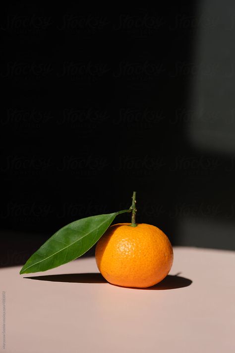 Mandarin Orange Photography, Orange Fruit Photography, Mandarin Aesthetic, Food References, Orange Photography, Fruit Shoot, Fruits Photos, Painting Reference, Fruit Photography