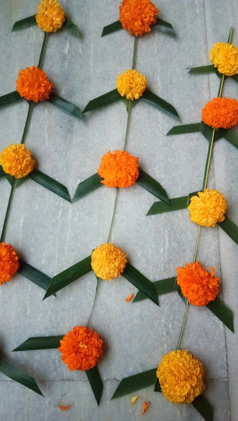 Onam Celebration Stage Decoration Simple, Ugadi Decorations At Office, Kannada Rajyotsava Decoration, Valakappu Decoration, Valaikappu Decoration Ideas, Gruhapravesham Decoration Ideas, Onam Decoration Ideas, Onam Decor, Navarathri Decorations