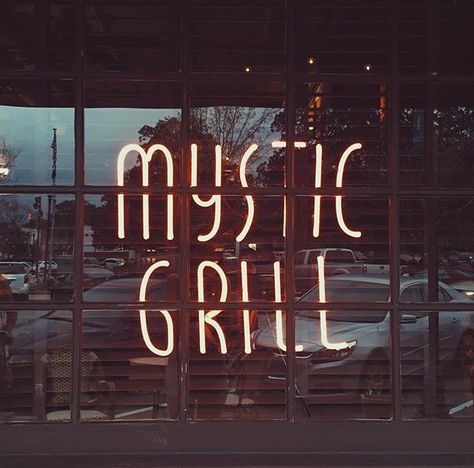 Mystic Grill in Covington, Georgia || Covington is where Mystic Falls, Virginia in The Vampire Diaries was filmed Mystic Grill, John Bennett, Vampire Diaries Poster, Vampier Diaries, The Vampire Diaries 3, Vampire Diaries Wallpaper, Vampire Diaries Damon, Vampire Diaries Funny, Vampire Diaries Cast