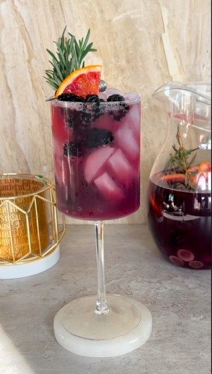 Berry Sangria Berry Sangria Recipes, Watermelon Sangria, Berry Sangria, Alcoholic Punch Recipes, Summer Vodka Cocktails, Cream Of Coconut, Rose Sangria, Frozen Drink, Berry Recipes