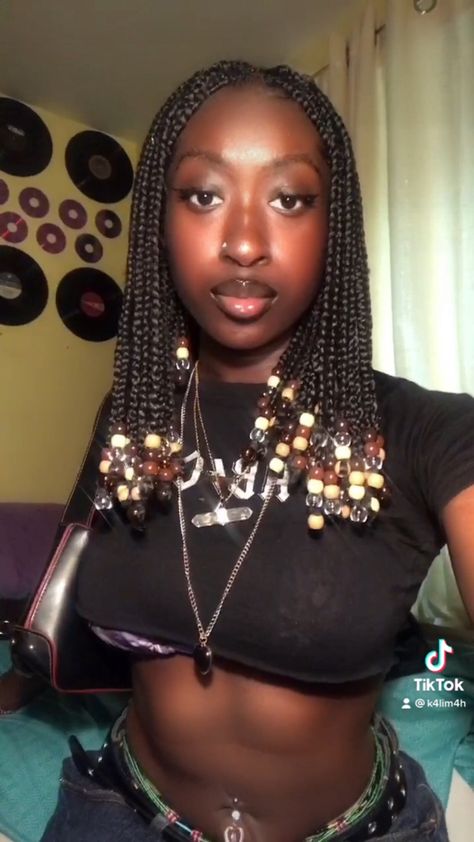 Y2k Hairstyles, Braids Hairstyles Pictures, Braids With Beads, Girls Hairstyles Braids, Natural Hair Styles Easy, French Hair, Braided Hairstyles For Black Women, Box Braids Hairstyles, Braids For Black Hair