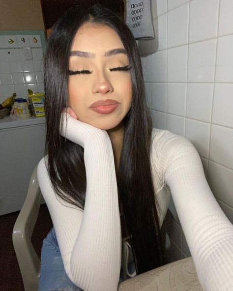 Latina Makeup Looks, Latina Hair, Latina Makeup, Cute Makeup Looks, Haircuts Straight Hair, Photo Makeup, Foto Ideas Instagram, Brunette Girl, Baddie Hairstyles