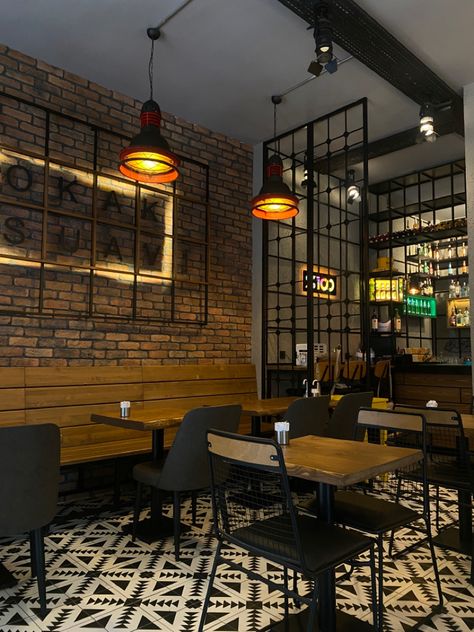 Fast Food Interior Design, Small Restaurant Design, Project 2025, Smash Burgers, Small Restaurant, Party Hall, Restaurant Ideas, Smash Burger, Coffee Aesthetic