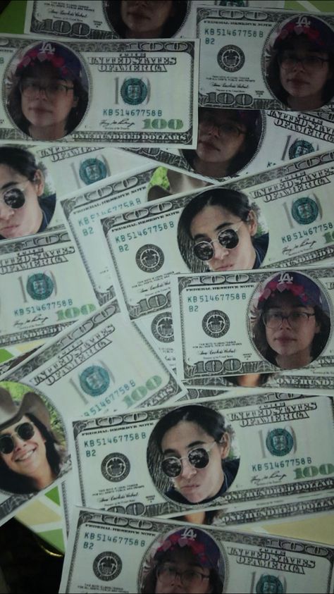 Buchona Theme Party, Money Party Theme Decoration, Money Themed Birthday Party, Mafia Theme Party, Mafia Theme, Money Party, Mafia Party, Gangster Party, Post Prom