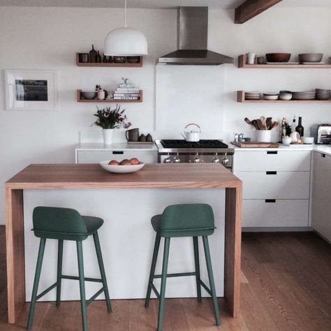 Dapur Mini, Waterfall Island Kitchen, Colorful Stools, Portable Kitchen Island, Unique Kitchen Design, Desain Pantry, Small Kitchen Island, Kabinet Dapur, Portable Kitchen