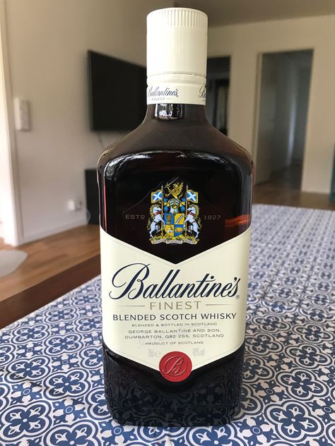 Ballentine Whisky Story, Ballentine Whisky Snap, Ballentine Whisky, Expensive Whiskey Brands, Whiskey Aesthetic, Ballantines Whisky, Expensive Whiskey, Skyy Vodka, Whiskey Brands