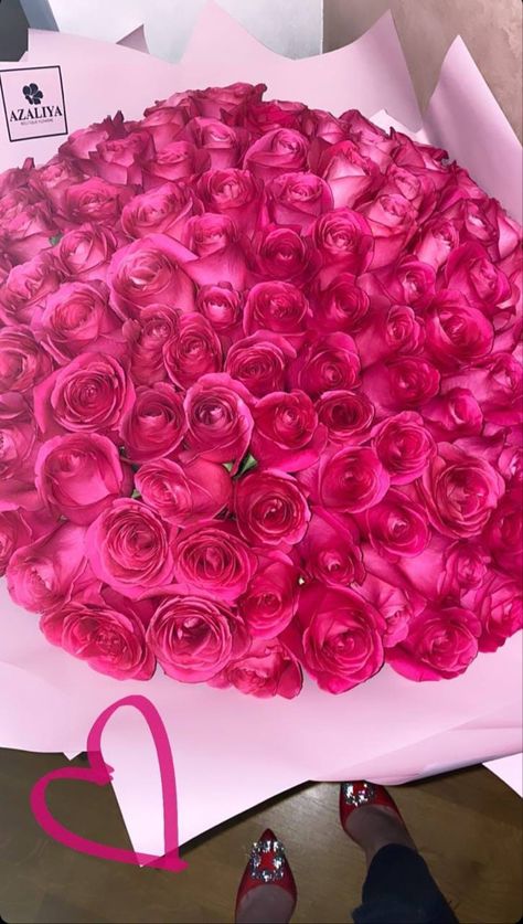 Roses Bouquet Gift, Princess Treatment, Luxury Flower Bouquets, Pretty Pink Princess, Prettiest Bouquet, Boquette Flowers, Cute Couple Gifts, Birthday Stuff, Roses Bouquet