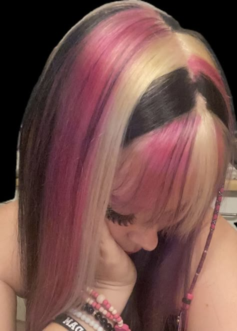 Pink Skunk Hair, Tri Color Hair, Hairstyles With Curled Hair, Intricate Hairstyles, Skunk Hair, Highlights Curly Hair, Chunky Highlights, Hair Streaks, Dyed Hair Inspiration