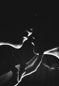 People Kissing, Dark Love, Quotes About Photography, Dark Photography, Couple Art, Couple Shoot, Couple Aesthetic, Love Photography, Book Aesthetic