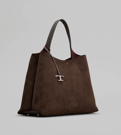 Tods Bag, Fashion Aesthetics, Fashion Wishlist, Pretty Bags, Big Bags, Timeless Accessories, Bags And Accessories, Italian Luxury, Medium Brown