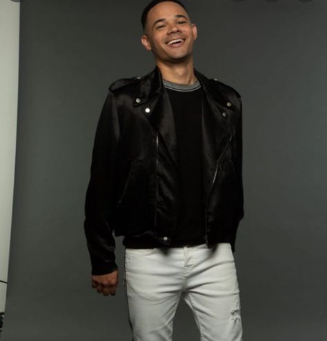 Tauren Wells, Christian Artists, Whole Heart, Singers, Worship, Entertainment, How To Wear, Quick Saves