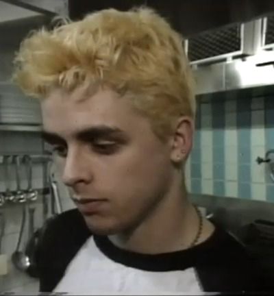 Blonde Billie, Joe Armstrong, Billie Joe Armstrong, Blonde Hair, A Man, Blonde, Hair