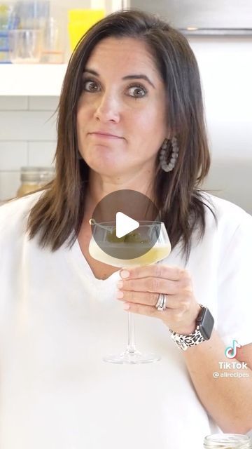 Nicole Mclaughlin Recipes, Nicole Mclaughlin, Batch Cocktails, Cocktail Drinks, Food Hacks, The Recipe, Food Videos, Martini, Drinks