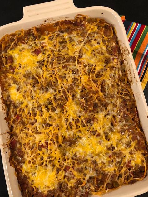 Baked Taco Spaghetti, Glop Recipe, Chili Spaghetti, Taco Spaghetti, Gluten Free Spaghetti, Taco Salads, Bean Pasta, Taco Bake, Taco Pasta