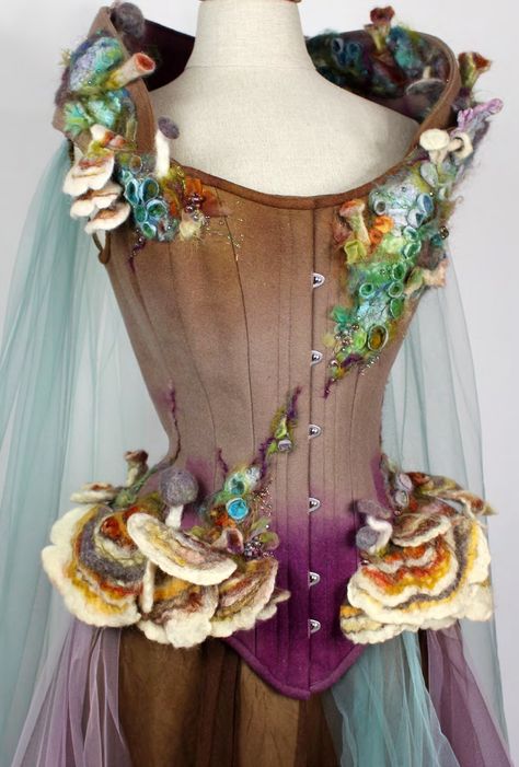 Mushroom Costume, Ren Faire Outfits, Ren Faire Costume, Fairy Cosplay, Fair Outfits, Diy Kostüm, Fest Outfits, Mushroom Fairy, Small Sewing