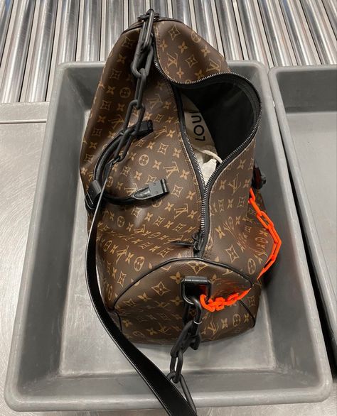 2024 Blessings, Ootd Selfie, Louis Vuitton Travel Bags, Twisted Heart, Luxury Bags Collection, Goyard Bag, Classy Aesthetic, Nail Art Ideas, Room Aesthetic