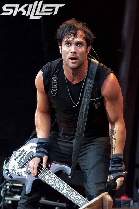 Skillet Skillet John Cooper, Skillet Wallpaper, John Cooper Skillet, Hero Instinct, Skillet Band, Jen Ledger, Christian Rock Bands, Christian Rock, Mayday Parade