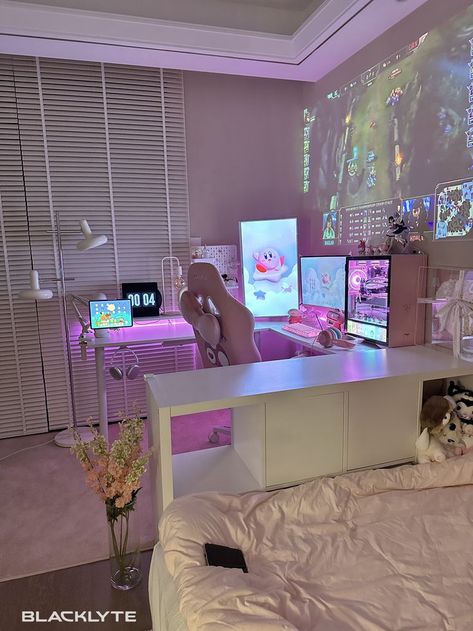 Girls Gaming Room, Games Room Inspiration, Cool Dorm Rooms, Gamer Room Decor, Video Game Room Design, Hiasan Bilik, Room Redesign, Pinterest Room Decor, Study Room Decor