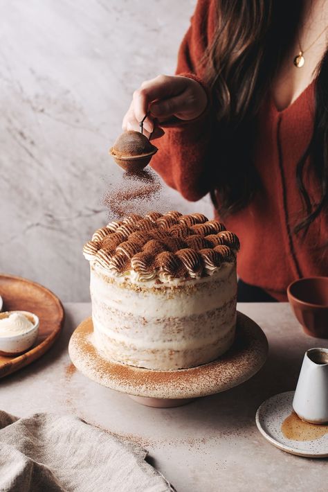 Genoise Sponge Cake, Genoise Sponge, Mascarpone Frosting, Cake For Breakfast, Mascarpone Cream, Cake Layers, Tiramisu Cake, Winter Cake, Cake Photography