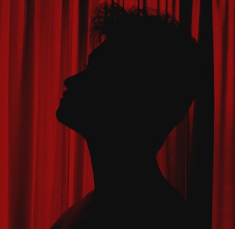 Aesthetic Red and Black Red Sillouhette, Aesthetic Red And Black, Faceless Men, Concept Photography, Aesthetic Red, Black Silhouette, Red Light, Red Background, Light Red