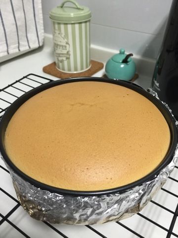 Baking Mom: Condensed Milk Cheese Cake Double Cheese Cotton Cake, Cheesecake Condensed Milk, Condensed Milk Cheesecake Recipes, Condensed Milk Cheesecake, Sweetened Condensed Milk Recipes, Condensed Milk Cake, Cotton Cake, Japanese Cheesecake, Condensed Milk Recipes