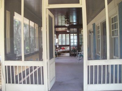 farmhouse porch - partially screened in Partially Screened In Porch, Screen Porches, Screened Porches, Farmhouse Decorating, Porch Railing, Farmhouse Porch, Deck Ideas, Screened In Porch, Screened Porch