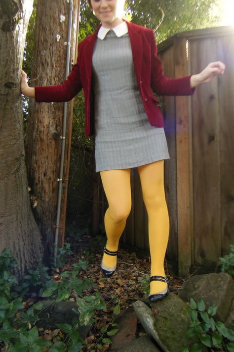 Color Tights Outfit, Mustard Tights, Dress Thrift, High Knee Socks Outfit, Yellow Tights, Colored Tights Outfit, 2000 Fashion, Colored Tights, Quirky Fashion