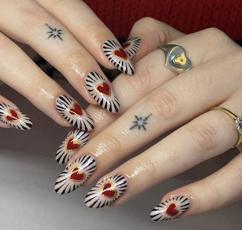 Hari Valentine, Nail Swag, Stick On Nails, Heart Nails, Dream Nails, Funky Nails, Minimalist Nails, Dope Nails, Artificial Nails