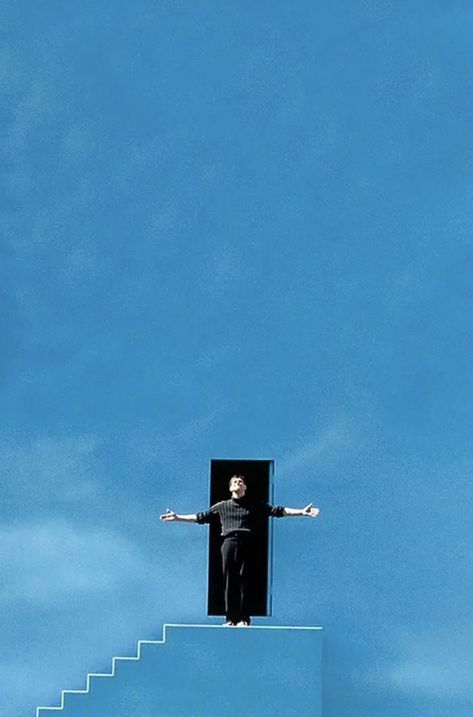 Pursuit Of Happiness Wallpaper, The Truman Show Wallpaper, Addictive Personality, Ladybug Pv, The Truman Show, Film Poster Design, Cinema Posters, Movie Wallpapers, Movie Photo