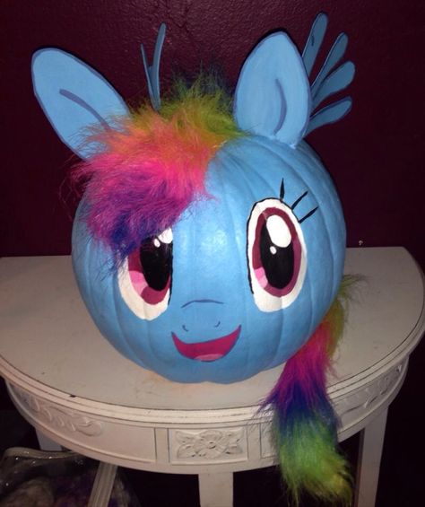 Rainbow Dash ( My Little Pony) Rainbow Dash Pumpkin, Clown Pumpkin, Story Book Pumpkin, Pumpkin Paint, Creative Pumpkin Decorating, Character Pumpkins, Pumpkin Decorating Contest, Pumpkin Books, Pony Birthday Party