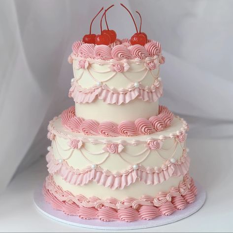 Birthday, Multi-tier, Buttercream, Piping, Vintage Style, Pearls, Cherries, Pink, White - cake by @aprilsbakerlondon, instagram Top Christmas Desserts, Pink Girly Cake, White And Pink Cake, Retro Cakes, Pink And White Birthday, Pink And White Cake, Lemon Birthday Cakes, Bolo Vintage, Tiered Cakes Birthday