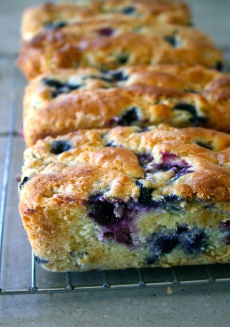 Blueberry Cream Cheese Bread, Cheese Sourdough, Cheese Loaf, Cream Cheese Bread, Blueberry Bread, Blueberry Cream Cheese, Cloud Bread, Muffin Bread, Blueberry Recipes