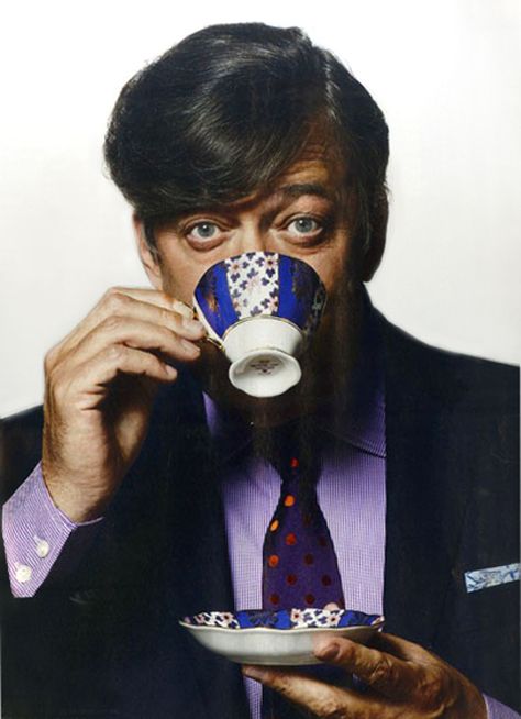 Stephen Fry drinks tea Stephen Fry, Tea Chest, Cuppa Tea, Tea Drinkers, Tea Art, Cup Of Joe, Cat Coffee, High Tea, Tea Lover