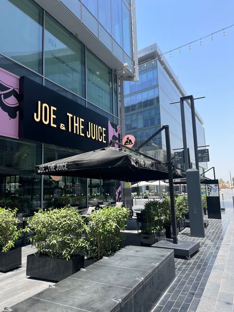 joe and the juice Joe The Juice, Joe And The Juice, Smoothie Bar, Makeup Academy, Shop Ideas, Cafe Interior, Bridal Makeup, Coffee Shop, Smoothie